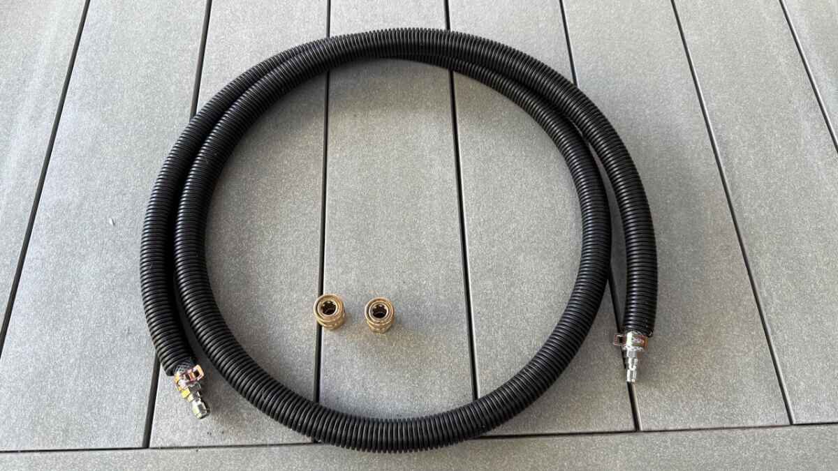 Zwarte 2 meter hooistoom slang met snelle aansluiting