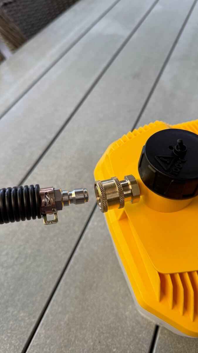 Aansluiten hooistoom slang deluxe op stoom apparaat